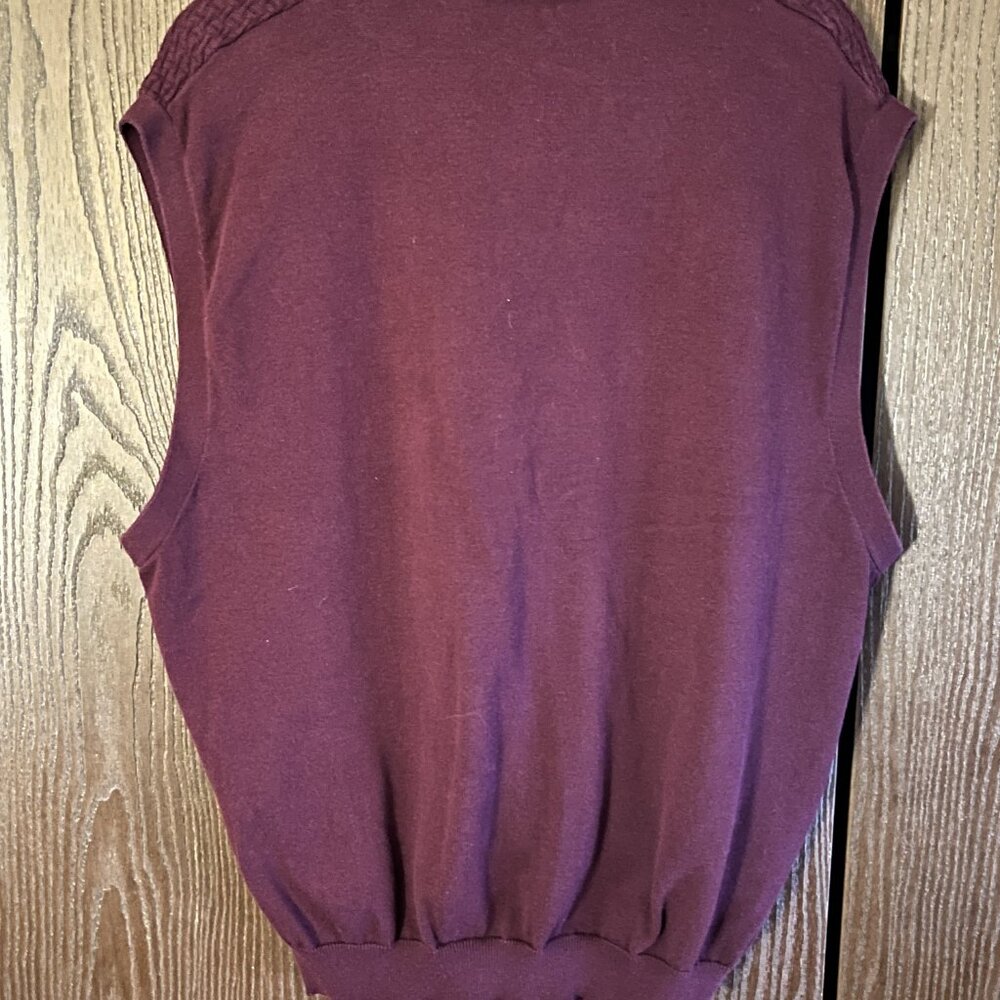 HAGGAR Mens XXL Burgundy Knit Sweater Vest Button Front Textured Cotton - Picture 2 of 6